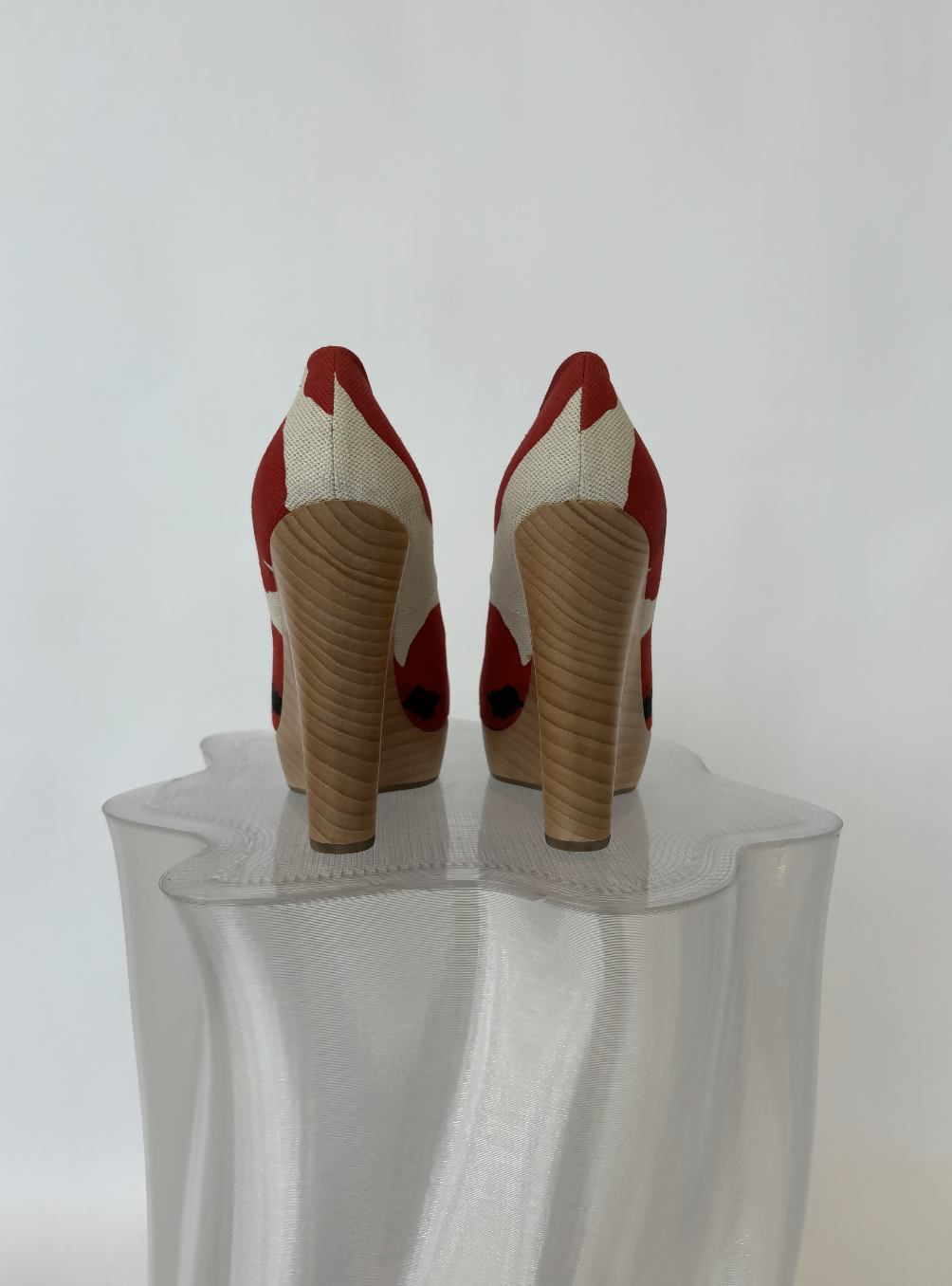 YSL Maryna Pump in Blanc Poppy