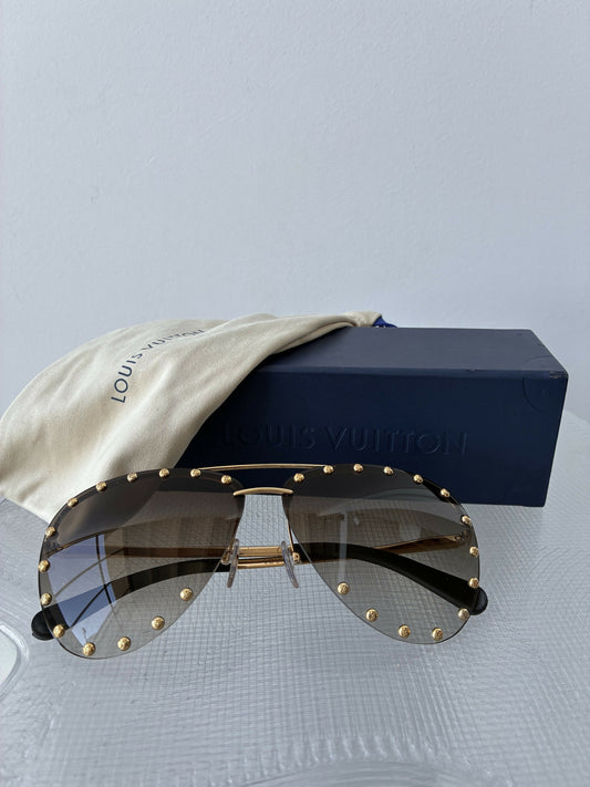 Louis Vuitton The Party Teardrop Stud Sunglasses — Z0926U