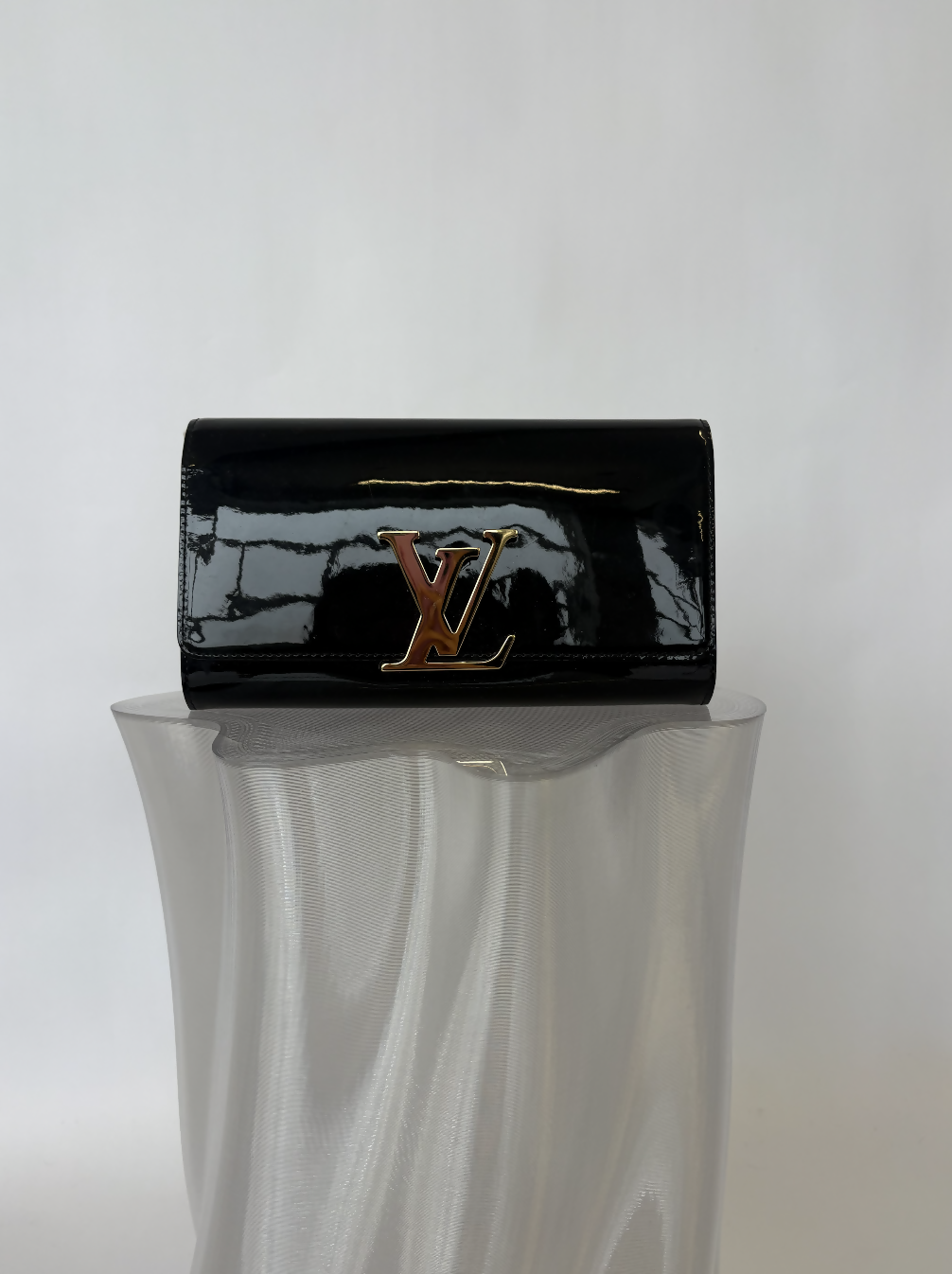 Louis Vuitton Pochette Louise EW Clutch Bag in Vernis Noir