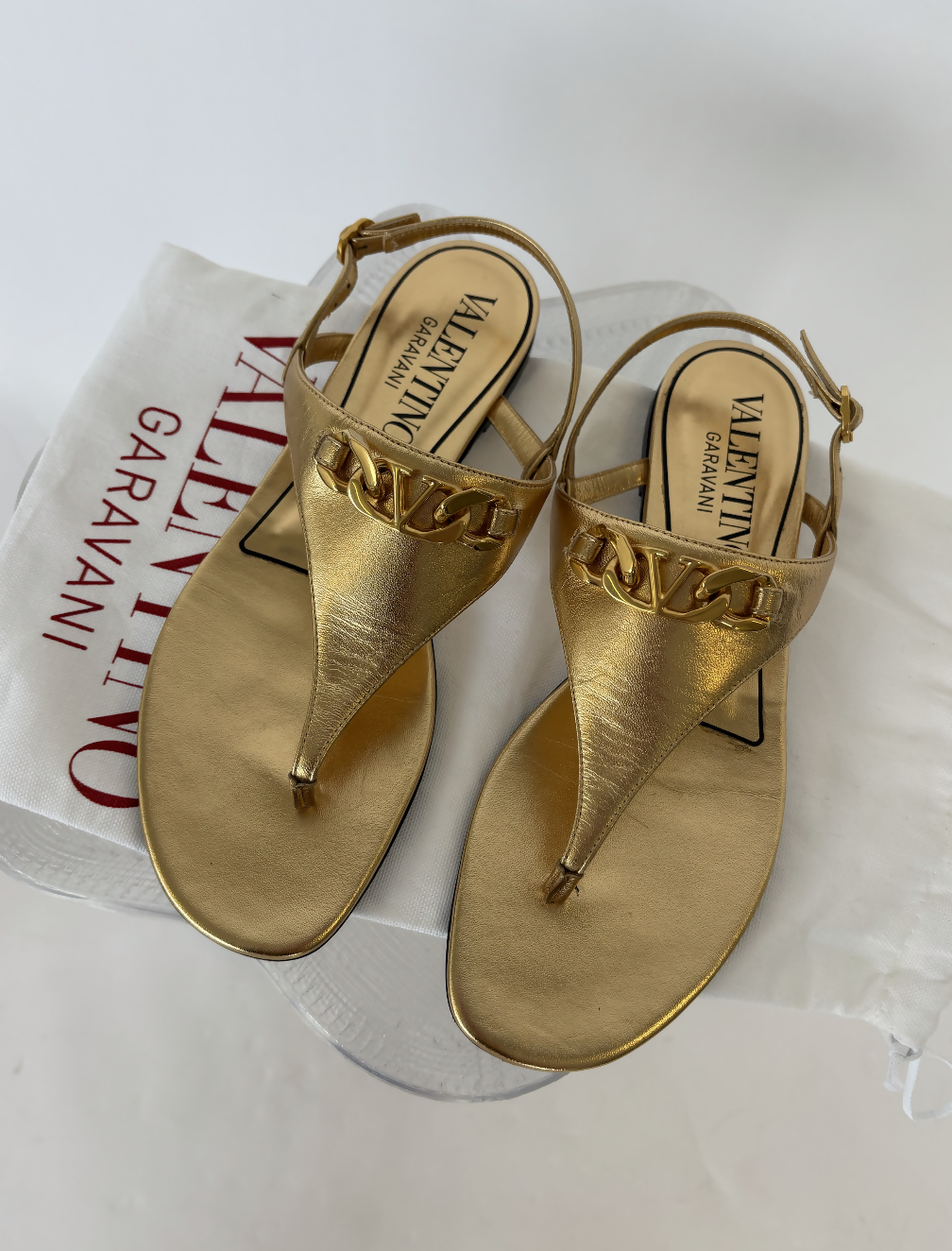 Valentino VLogo Chain Metallic Nappa Flat Thong Sandals