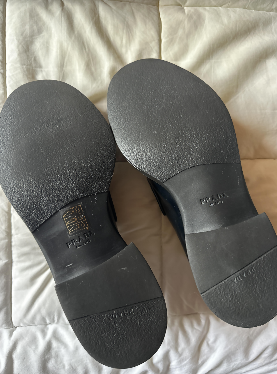Prada Loafers. - Full Set