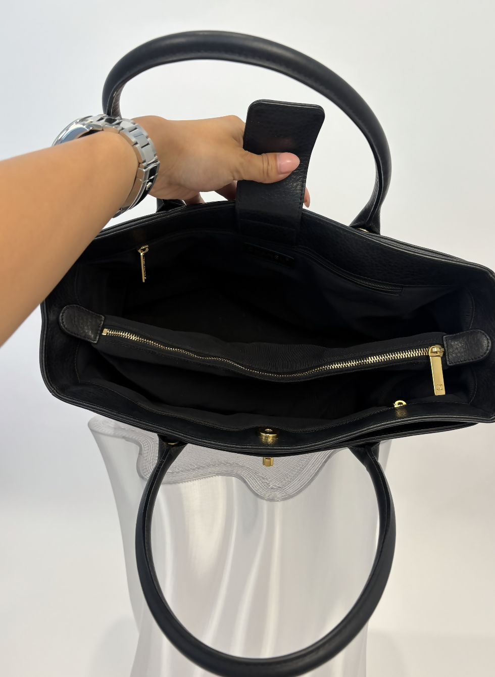 Chanel Executive Cerf Tote in Black Caviar Leather