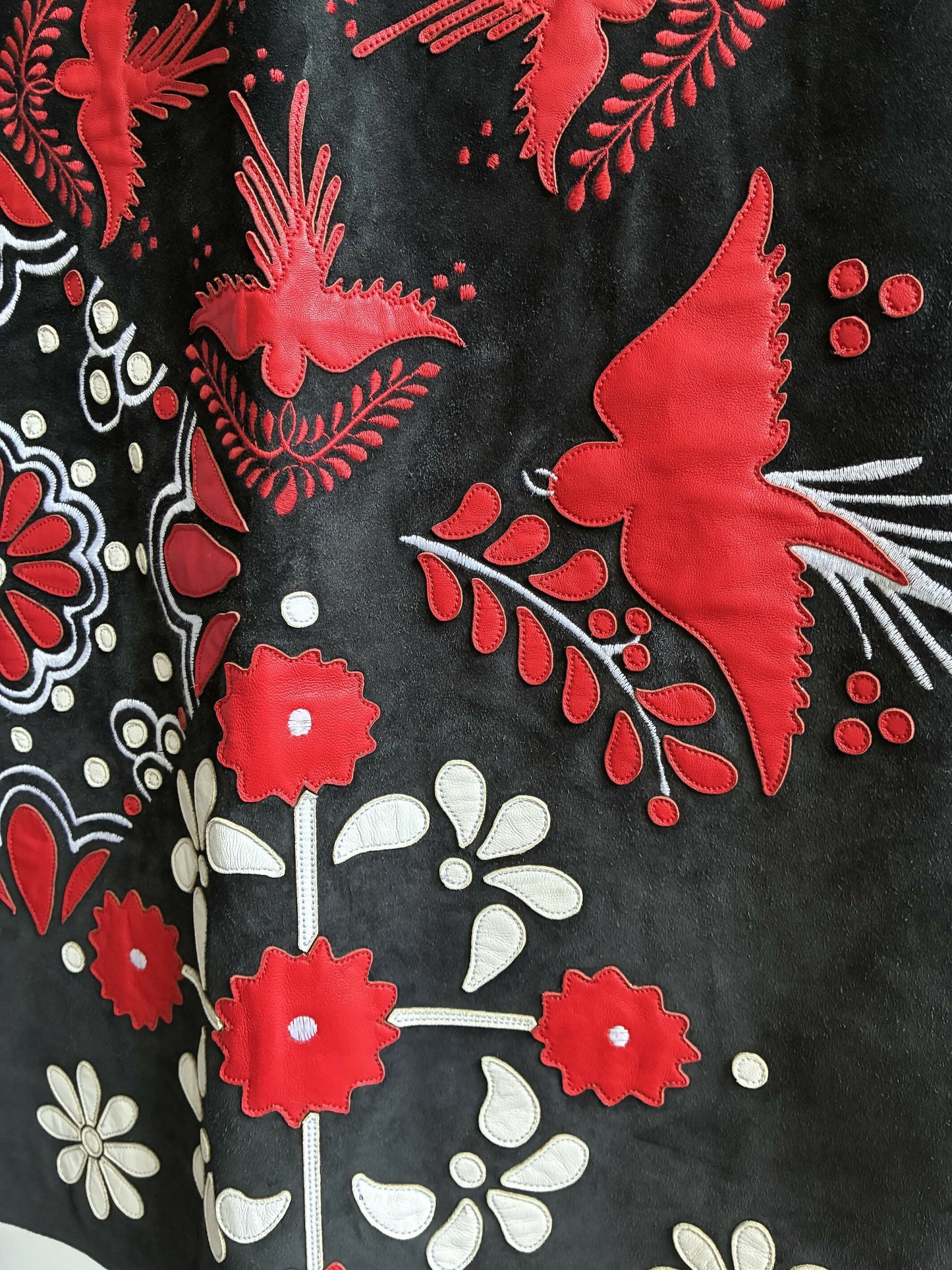 RED Valentino Swallow Appliqué Skirt in Nero