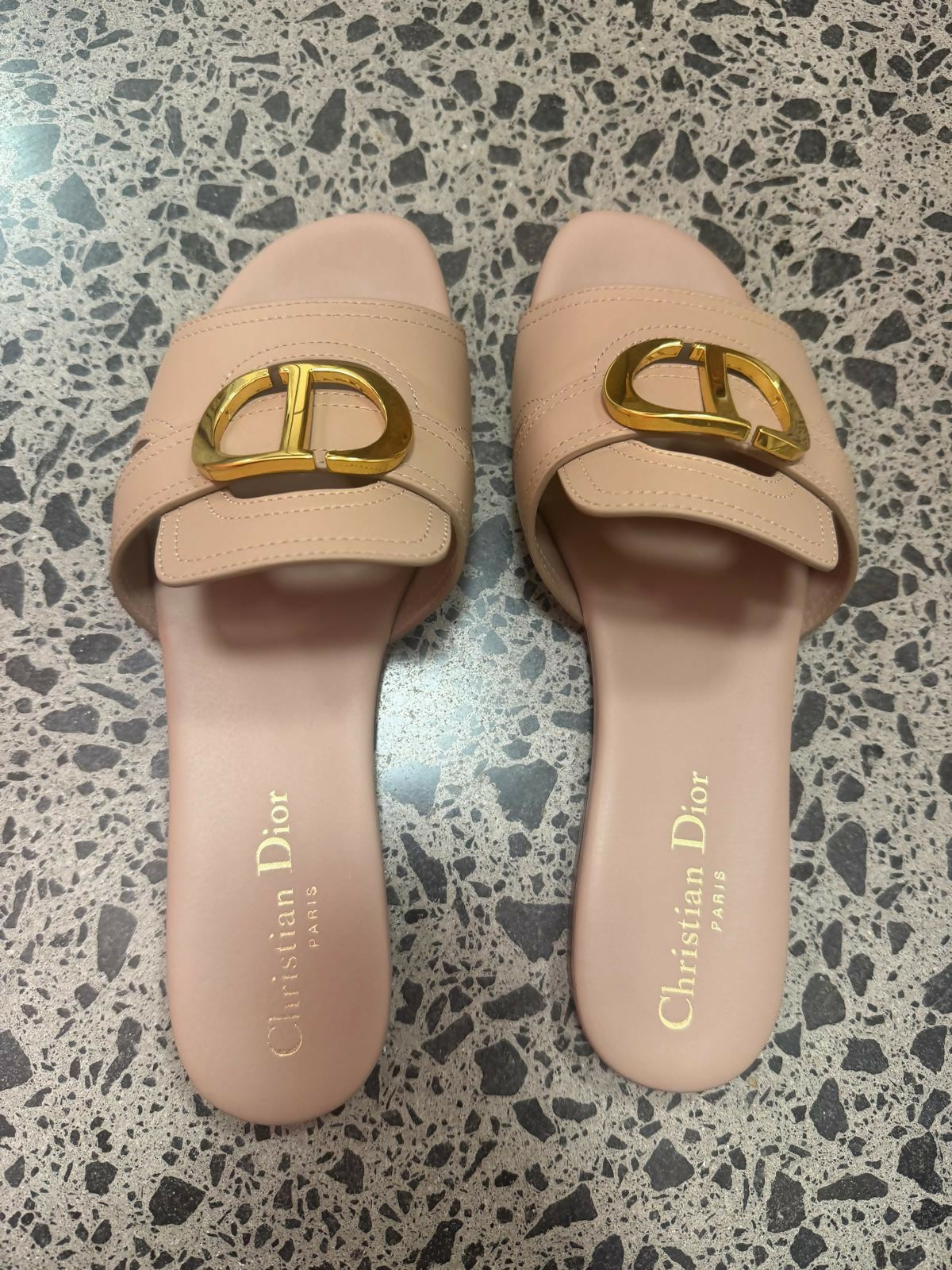 Dior 30 Montaigne Flat Slides - Beige
