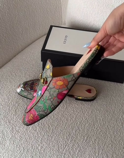 Gucci Princetown GG Supreme Monogram Blooms Slippers