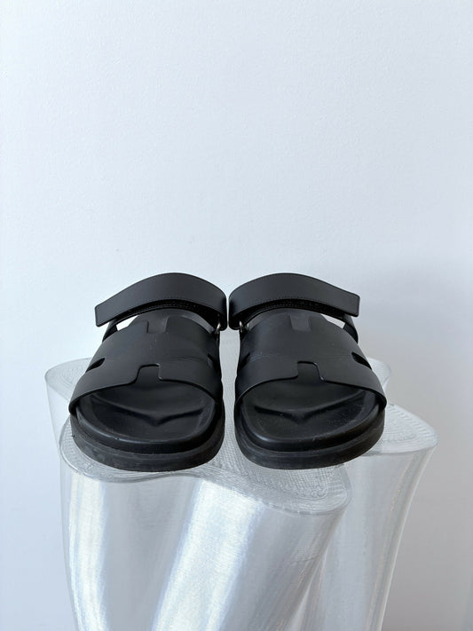 Hermès Chypre Sandals in Noir – FULL SET