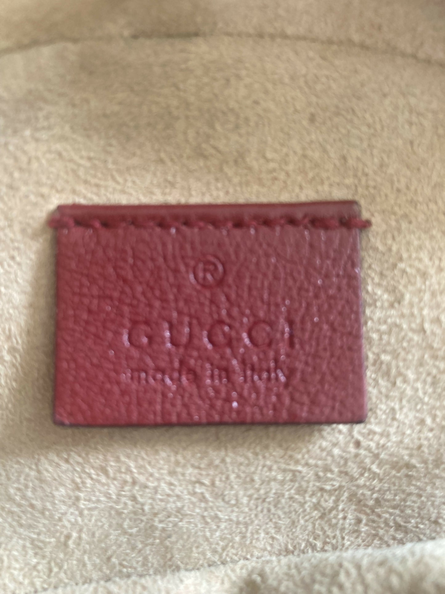 Gucci GG MARMONT MINI ROUND SHOULDER BAG