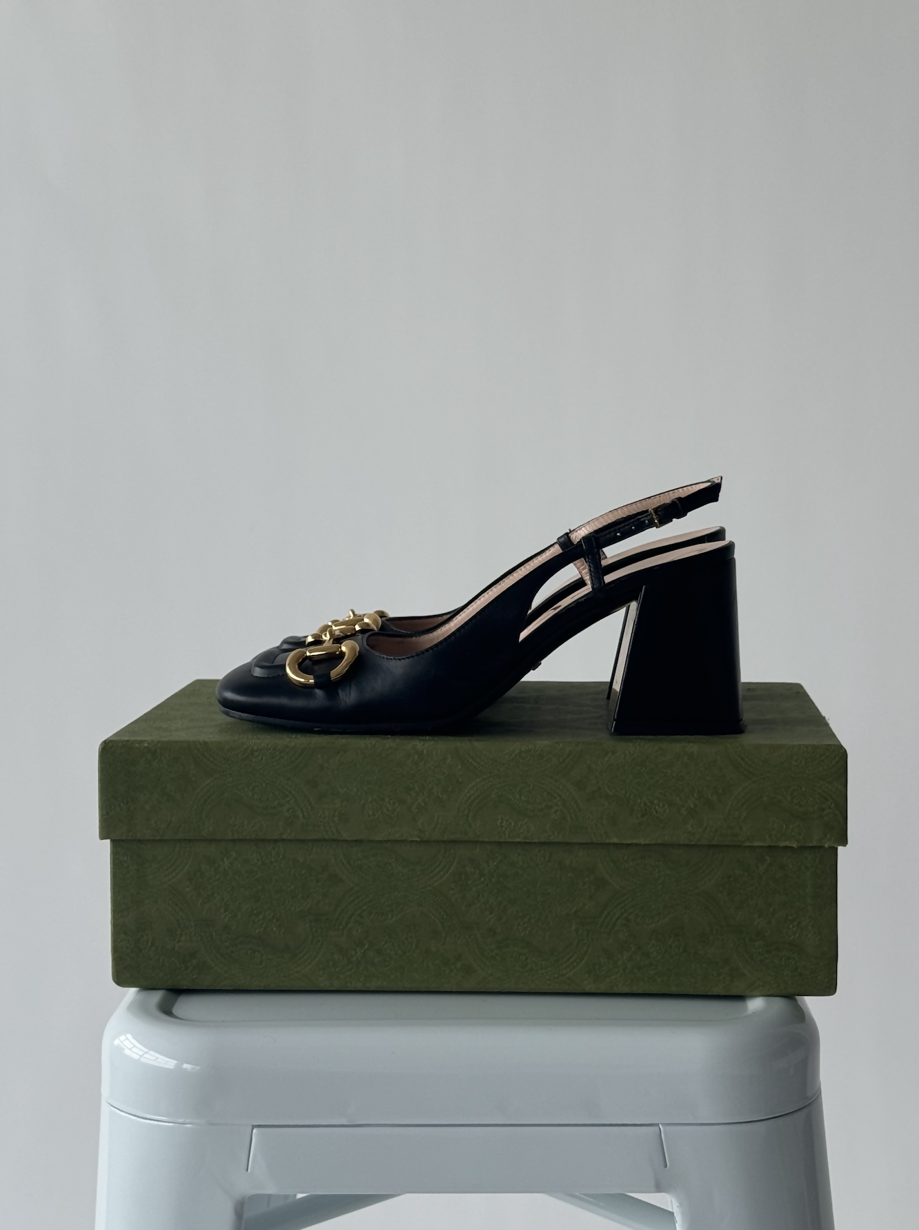 Gucci Horsebit Mid-Heel Slingback Pumps - Full Set