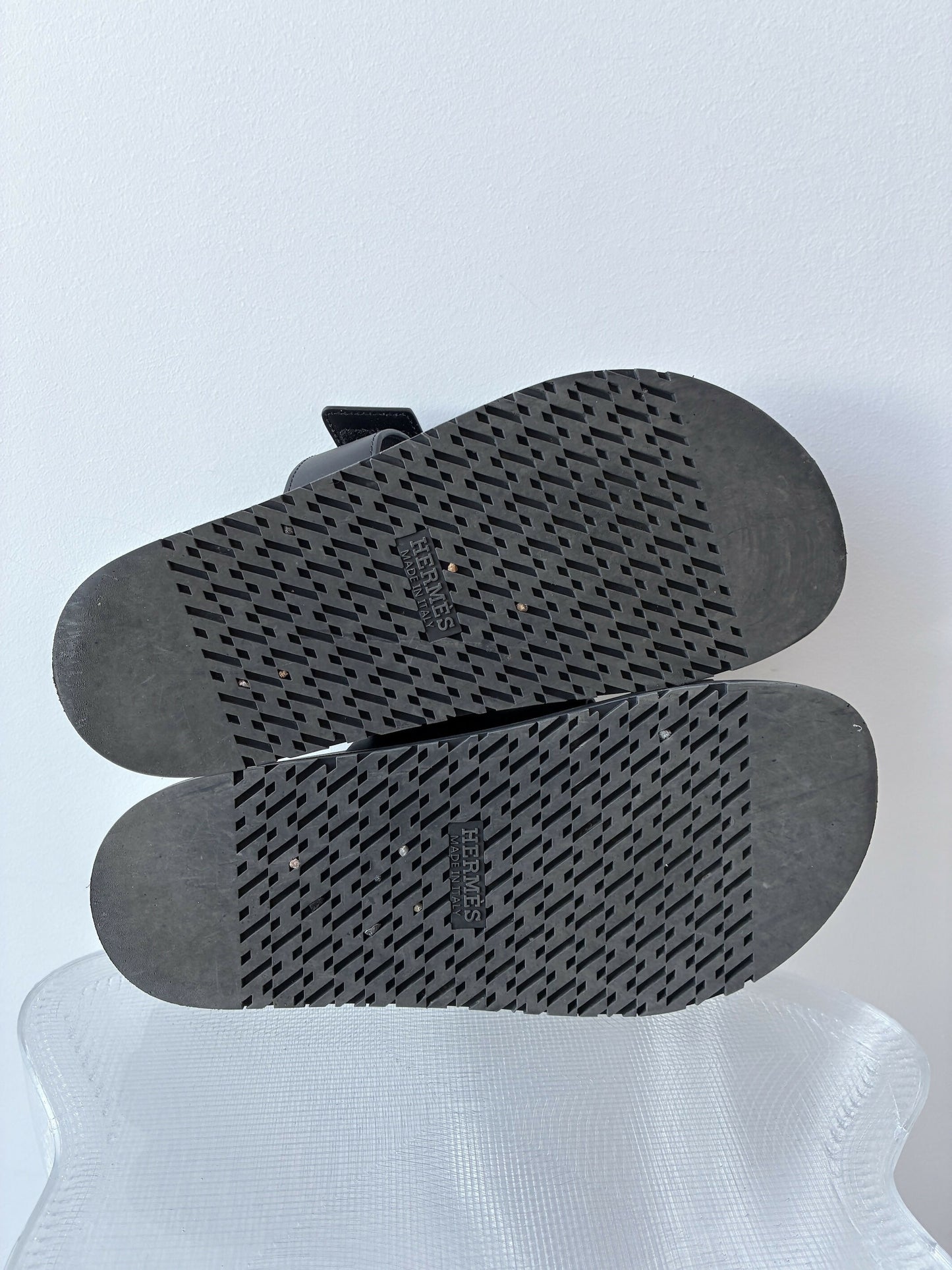 Hermès Chypre Sandals in Noir – FULL SET