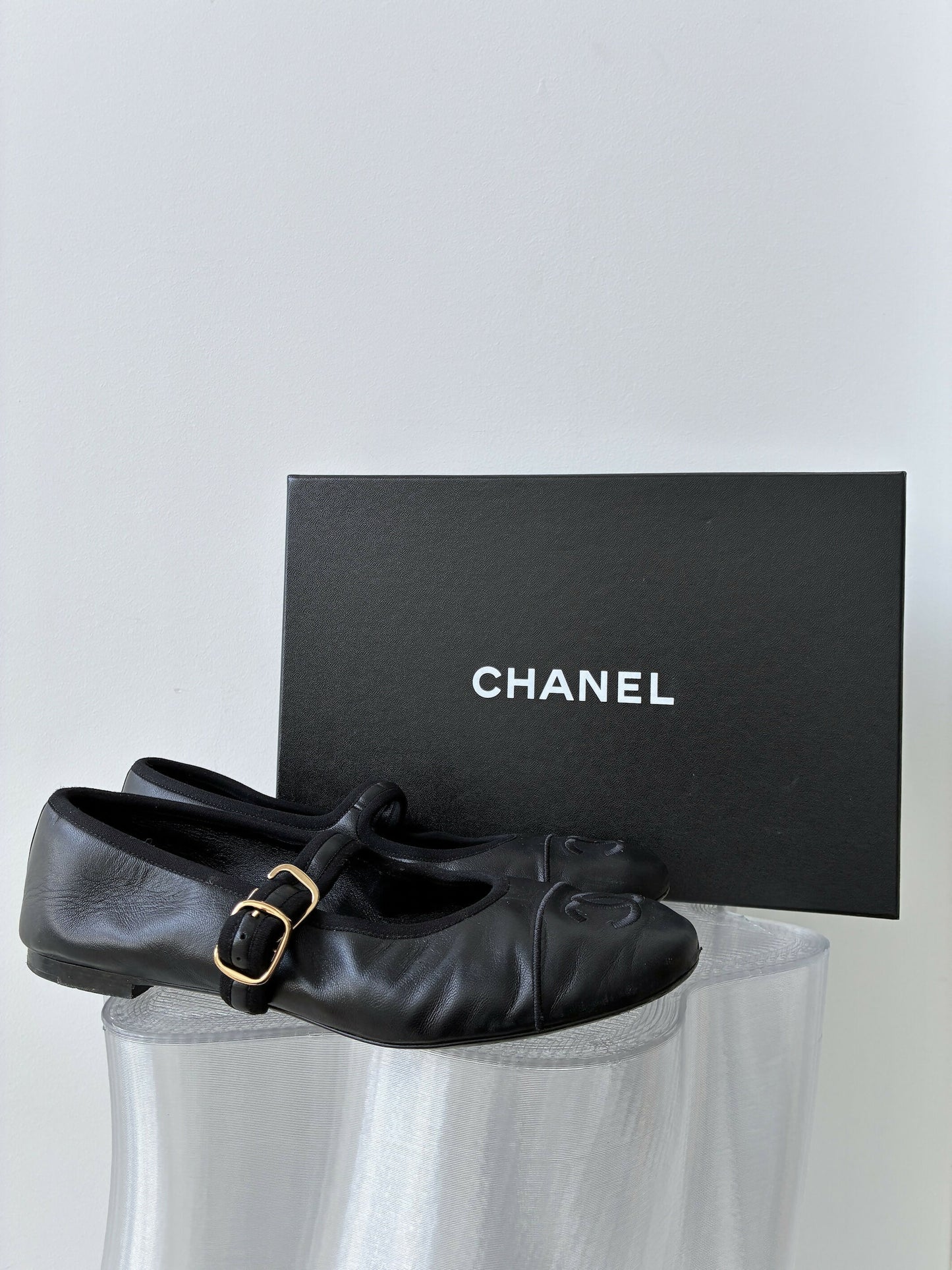 Chanel Mary Jane flats in Lambskin - FULL SET