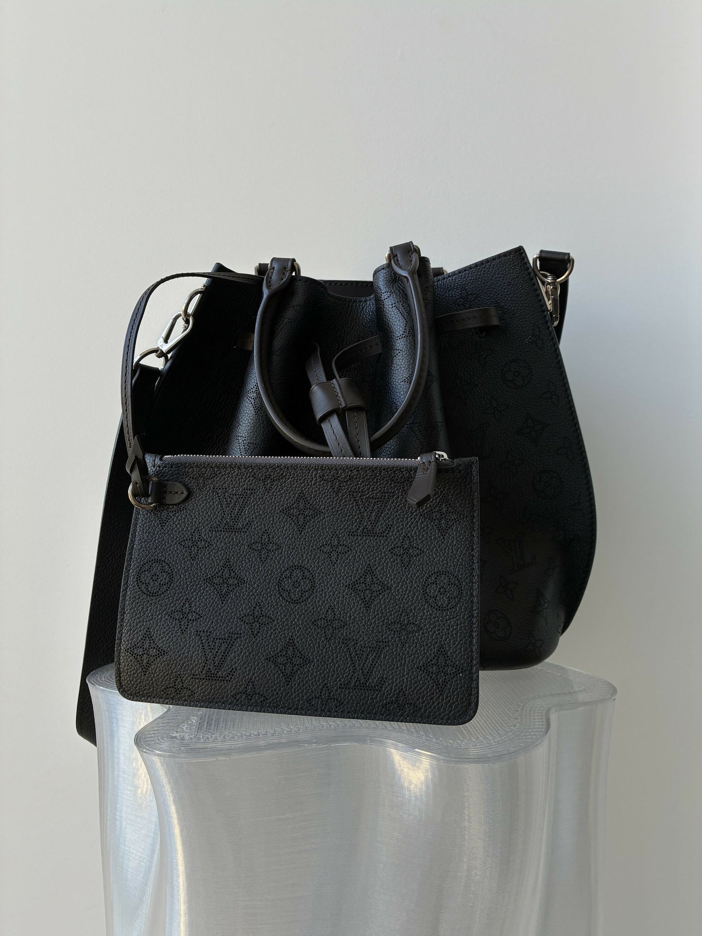 Louis Vuitton Girolata Bag in Black Mahina Leather