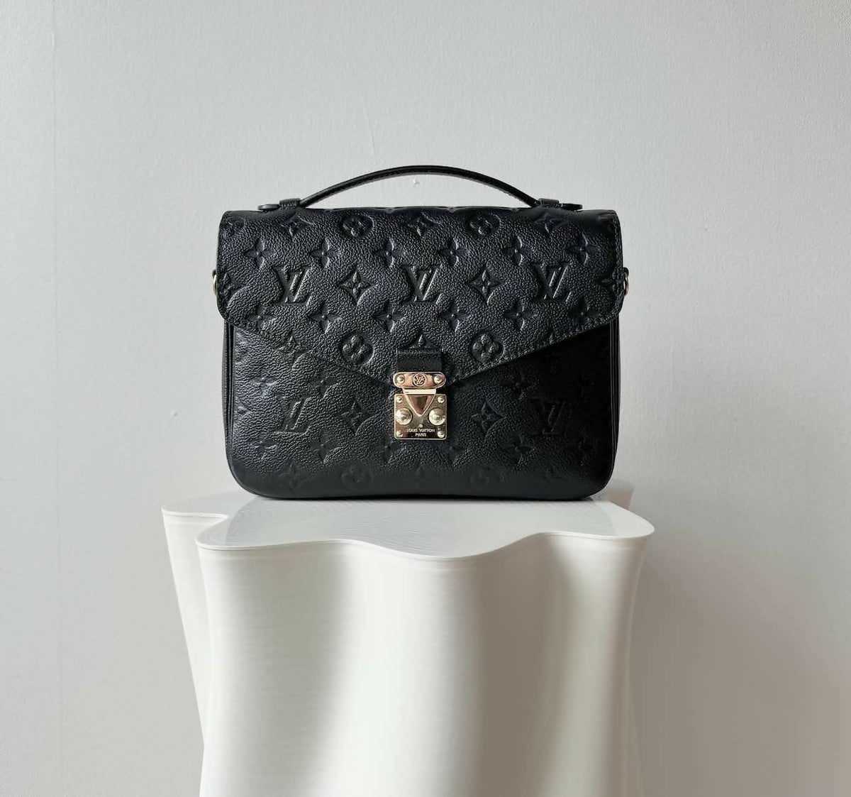 Louis Vuitton Pochette Métis Monogram Empreinte Leather