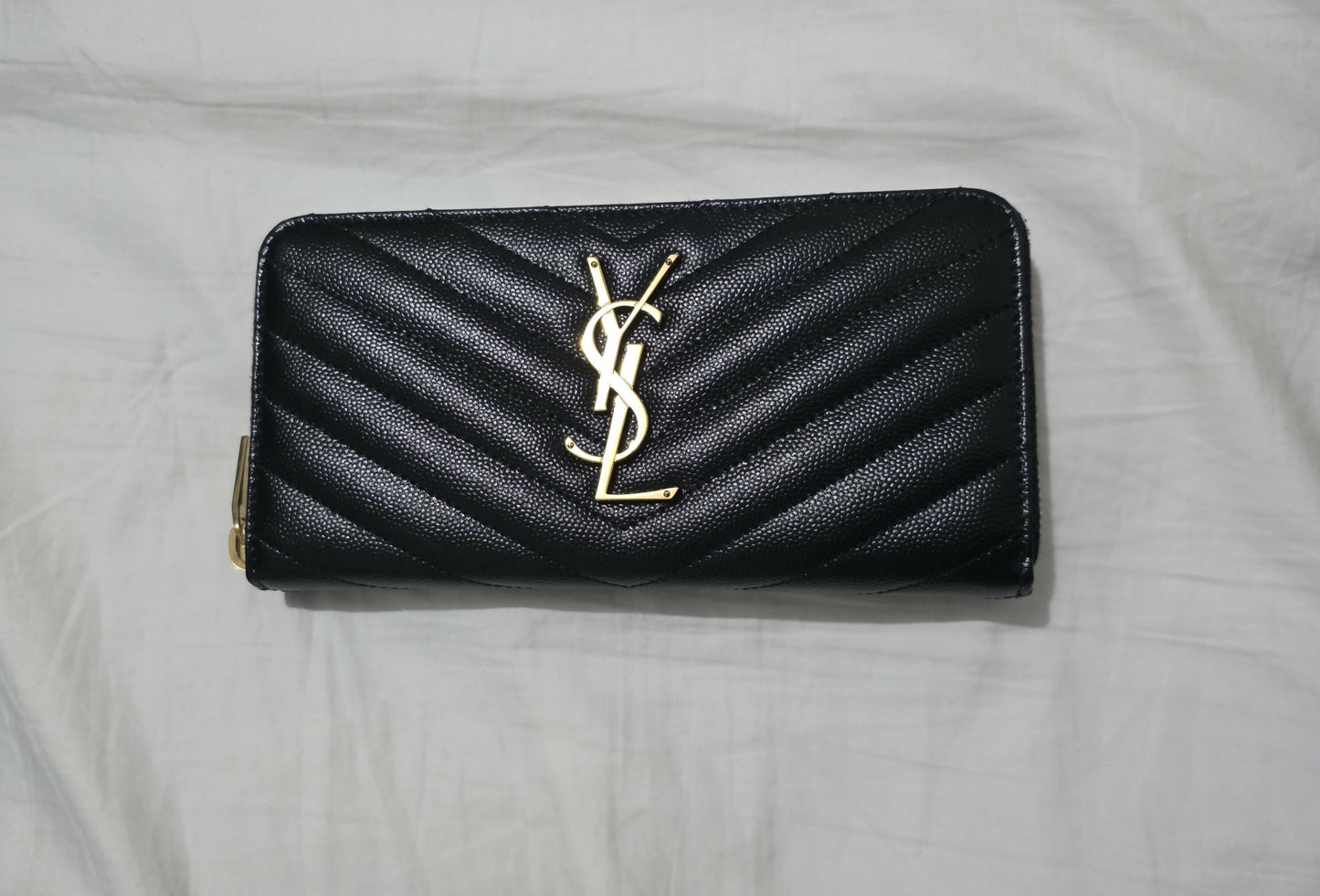SAINT LAURENT CASSANDRE MATELASSÉ ZIP AROUND WALLET