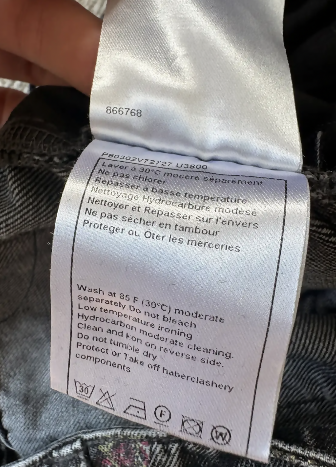 Chanel 25B Grey-black Printed Graffiti Jeans