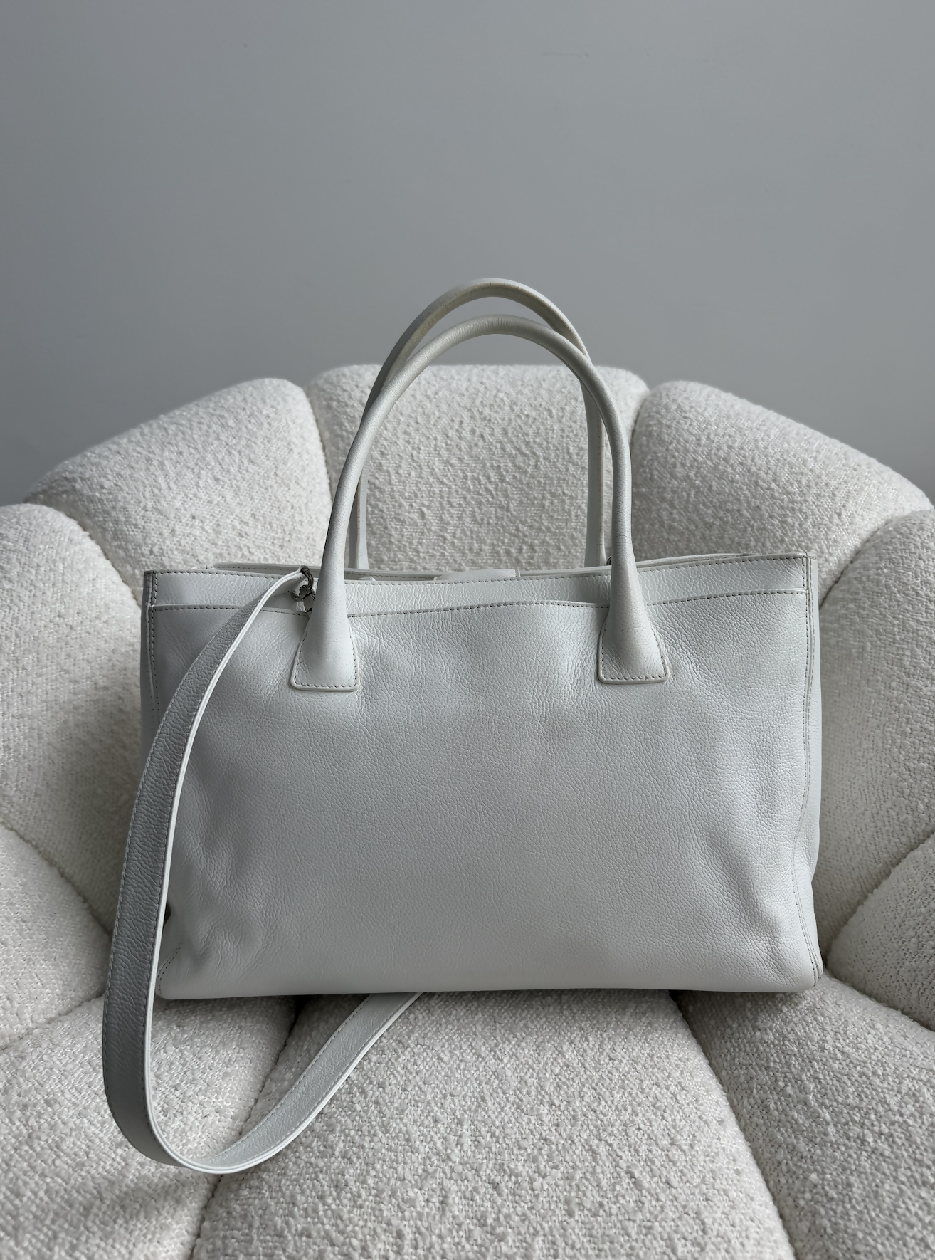 CHANEL Bag | Pearl White Grained Calfskin Large Cerf Tote