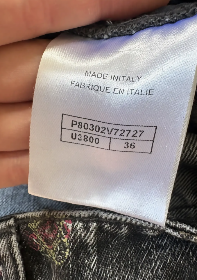 Chanel 25B Grey-black Printed Graffiti Jeans