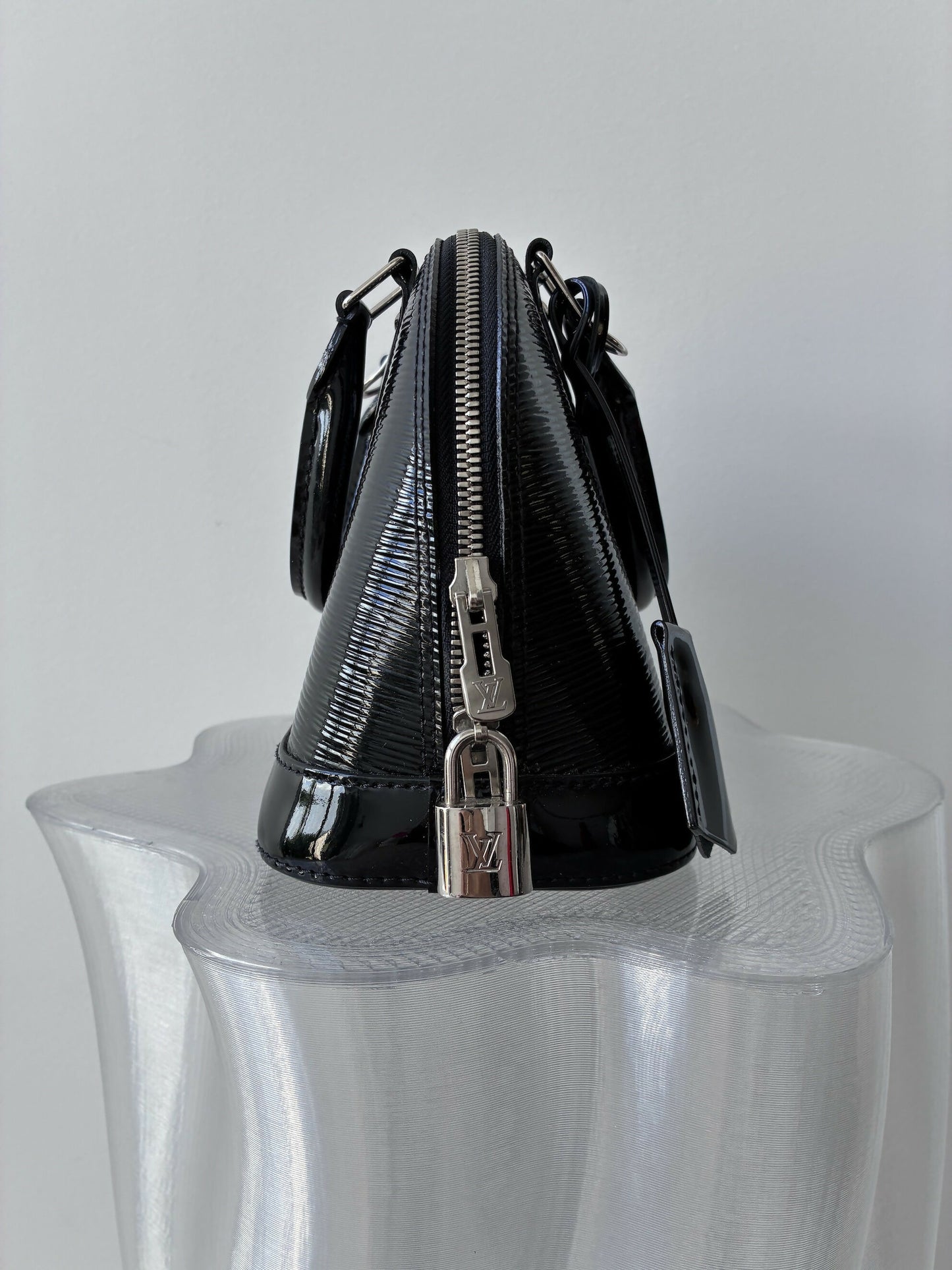 Louis Vuitton Alma BB in Electric Epi Leather