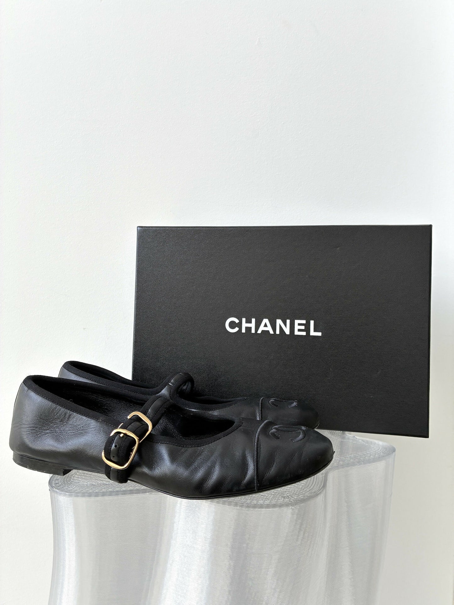 Chanel Mary Jane flats in Lambskin - FULL SET