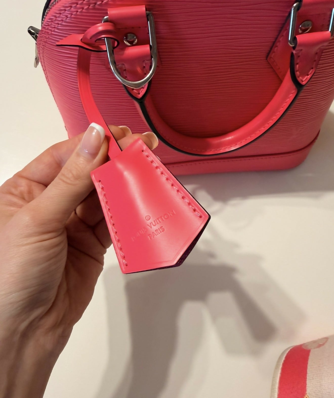 Louis Vuitton Alma BB - Epi Leather in Dragonfruit