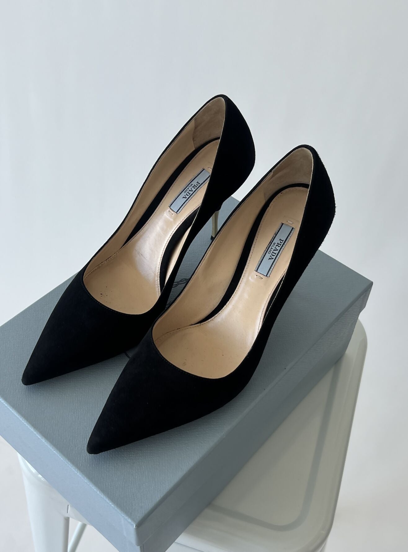 Prada Suede Pump - Gold Stilleto - Full Set