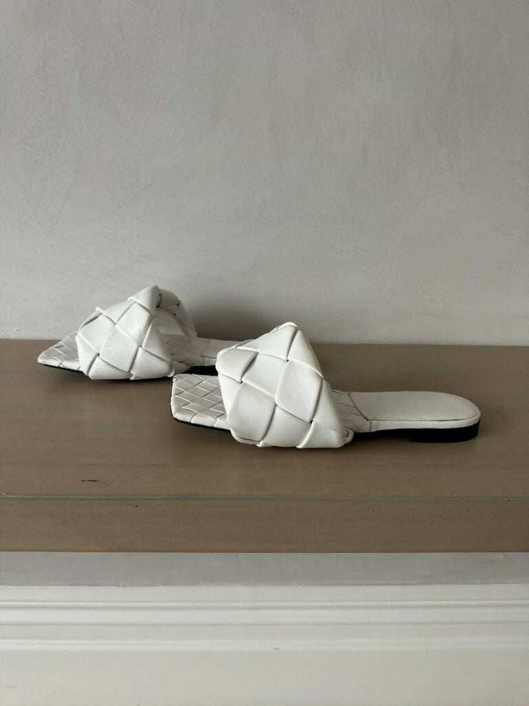 Bottega Lido Sandals