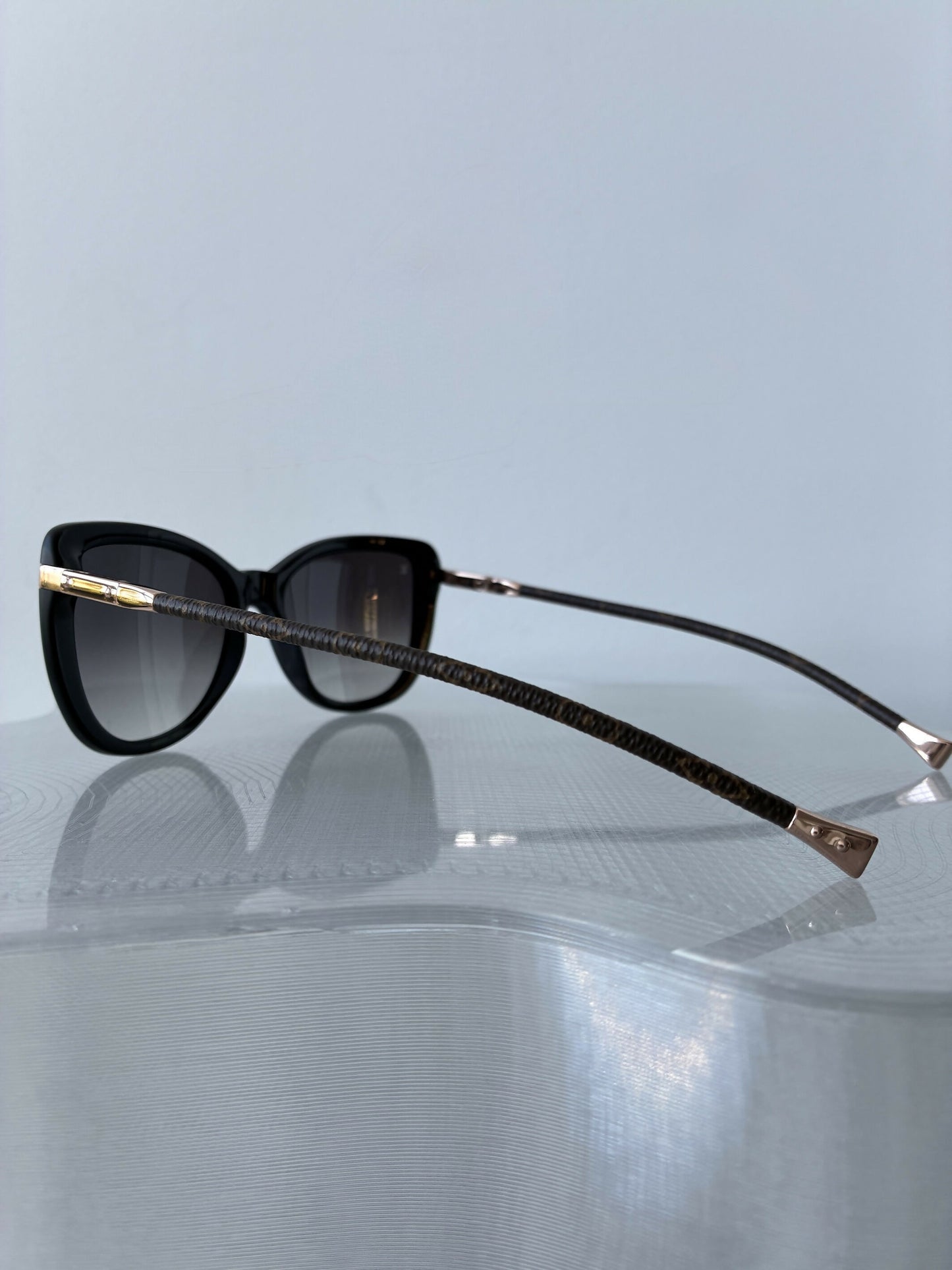 Louis Vuitton Black Frame Charlotte Sunglasses — Z0781W