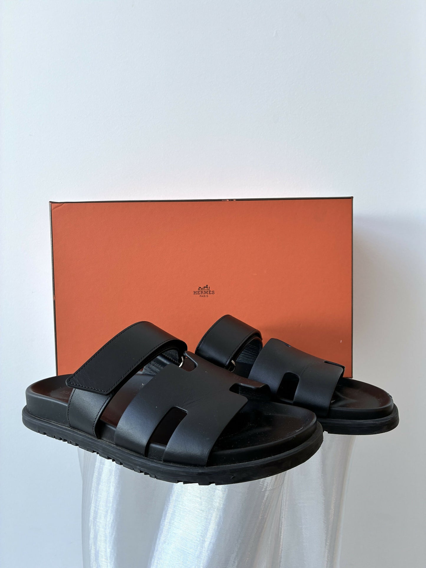 Hermès Chypre Sandals in Noir – FULL SET