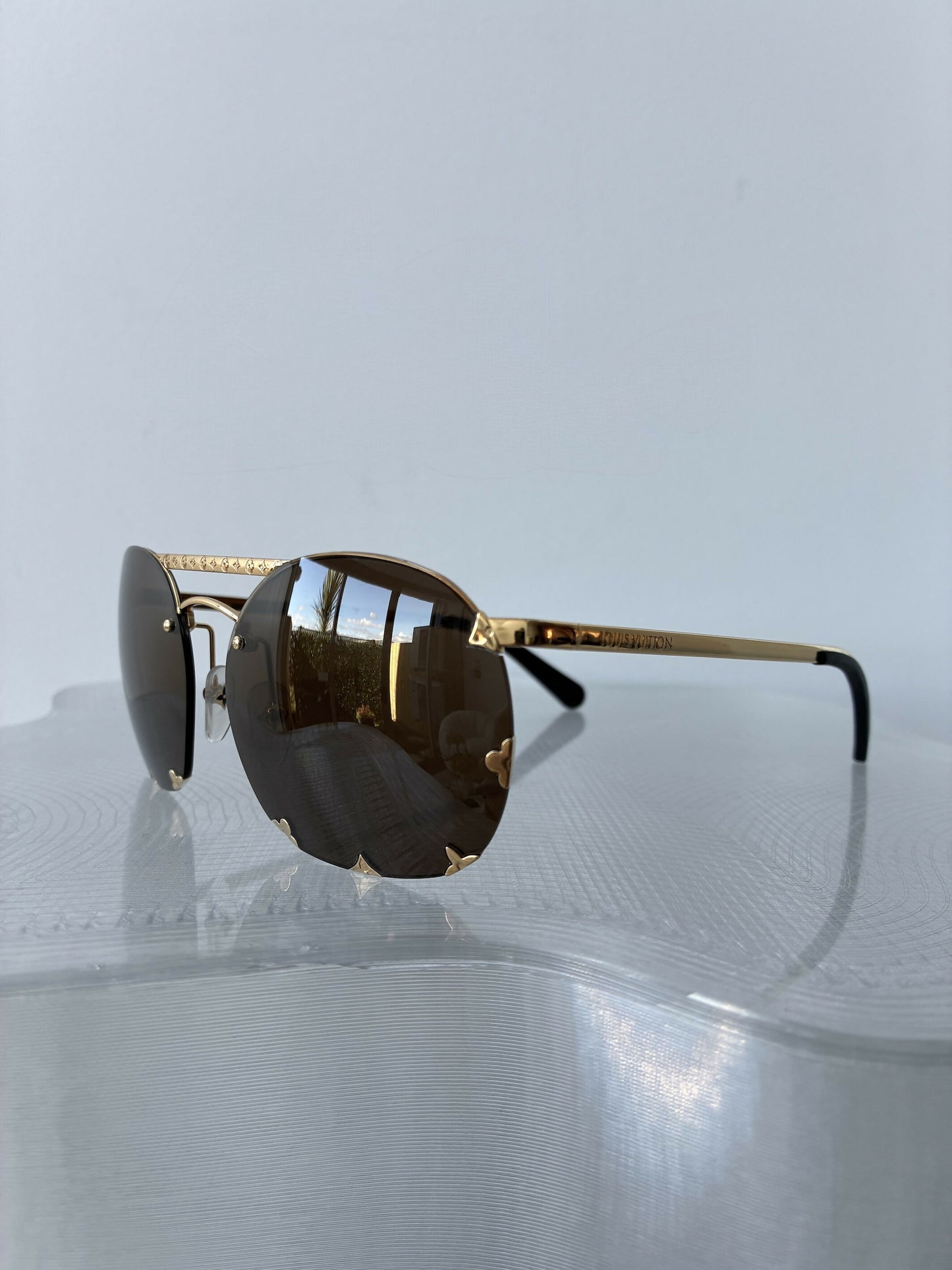 Louis Vuitton Diva Sunglasses — Z0958U