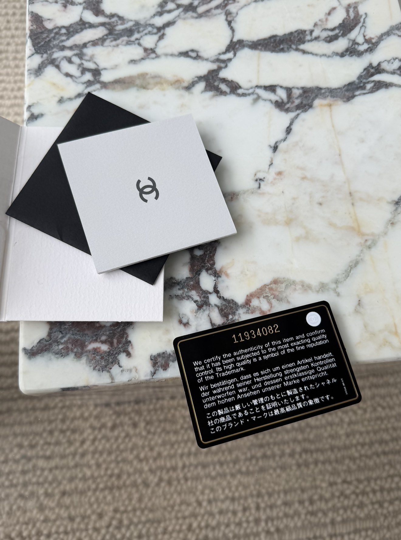 CHANEL Bag | Pearl White Grained Calfskin Large Cerf Tote