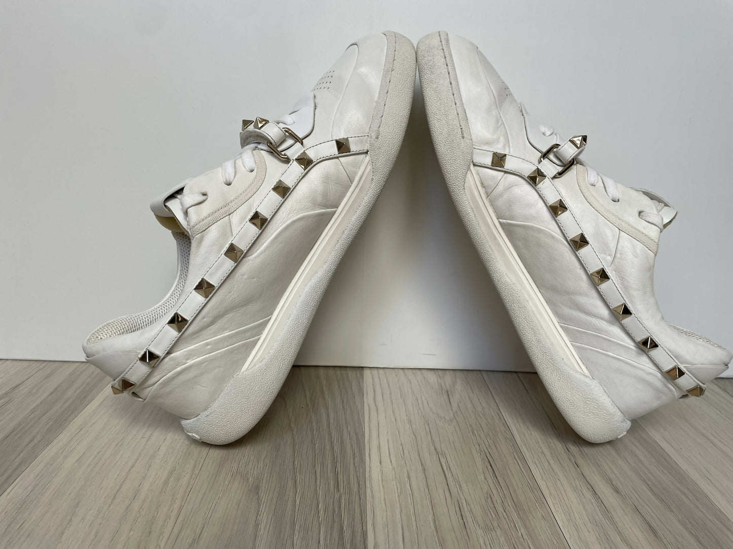 Valentino Garavani leather studs sneakers