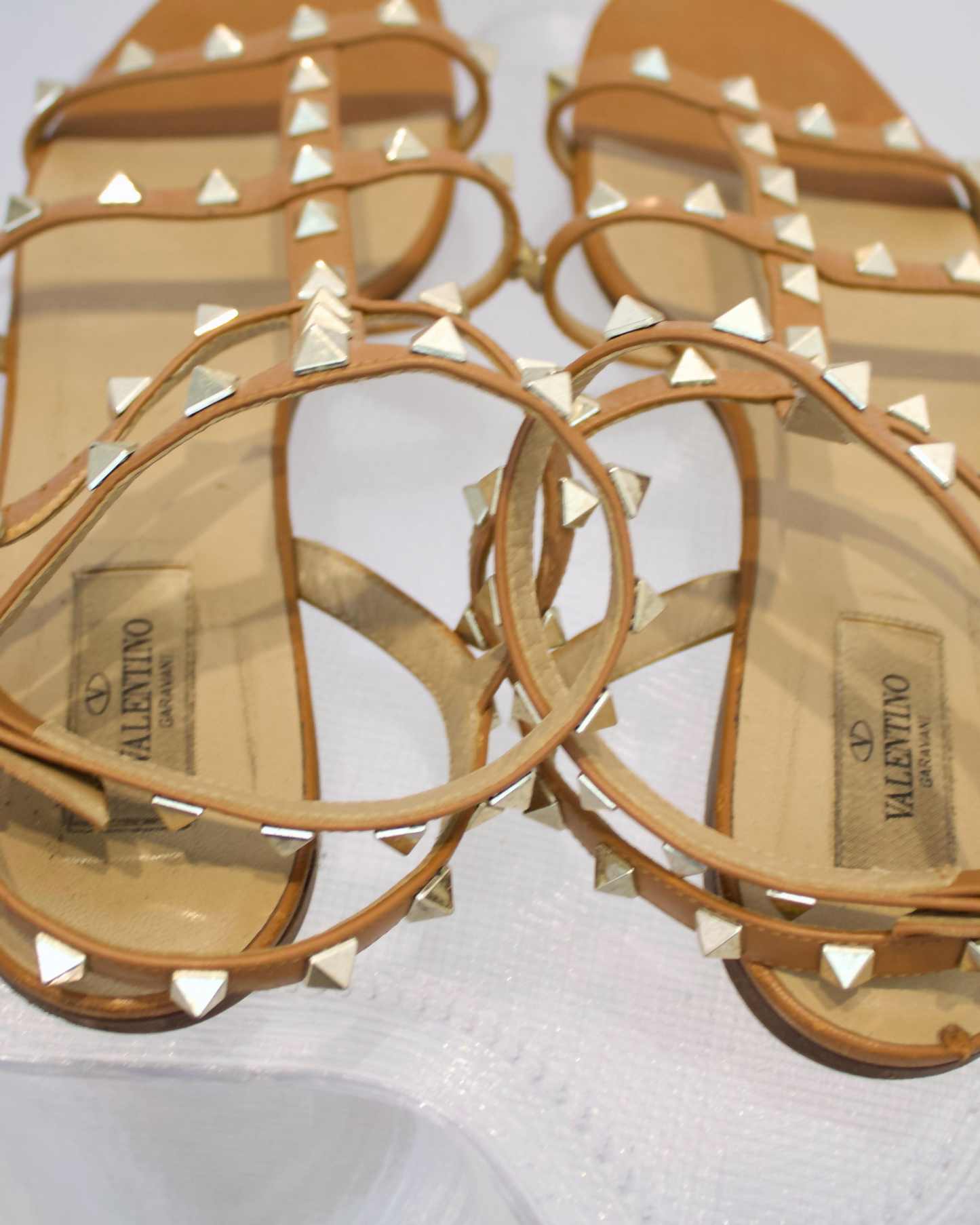 Valentino Garavani Rockstud Flat Sandals in Tan Leather