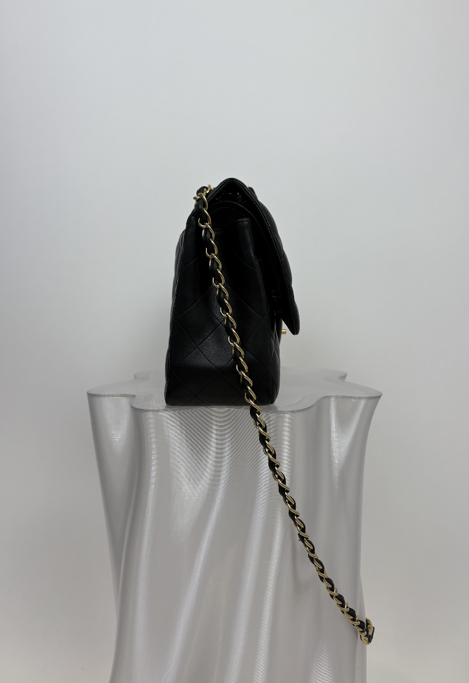 Chanel Jumbo Flap Bag in Black Lambskin