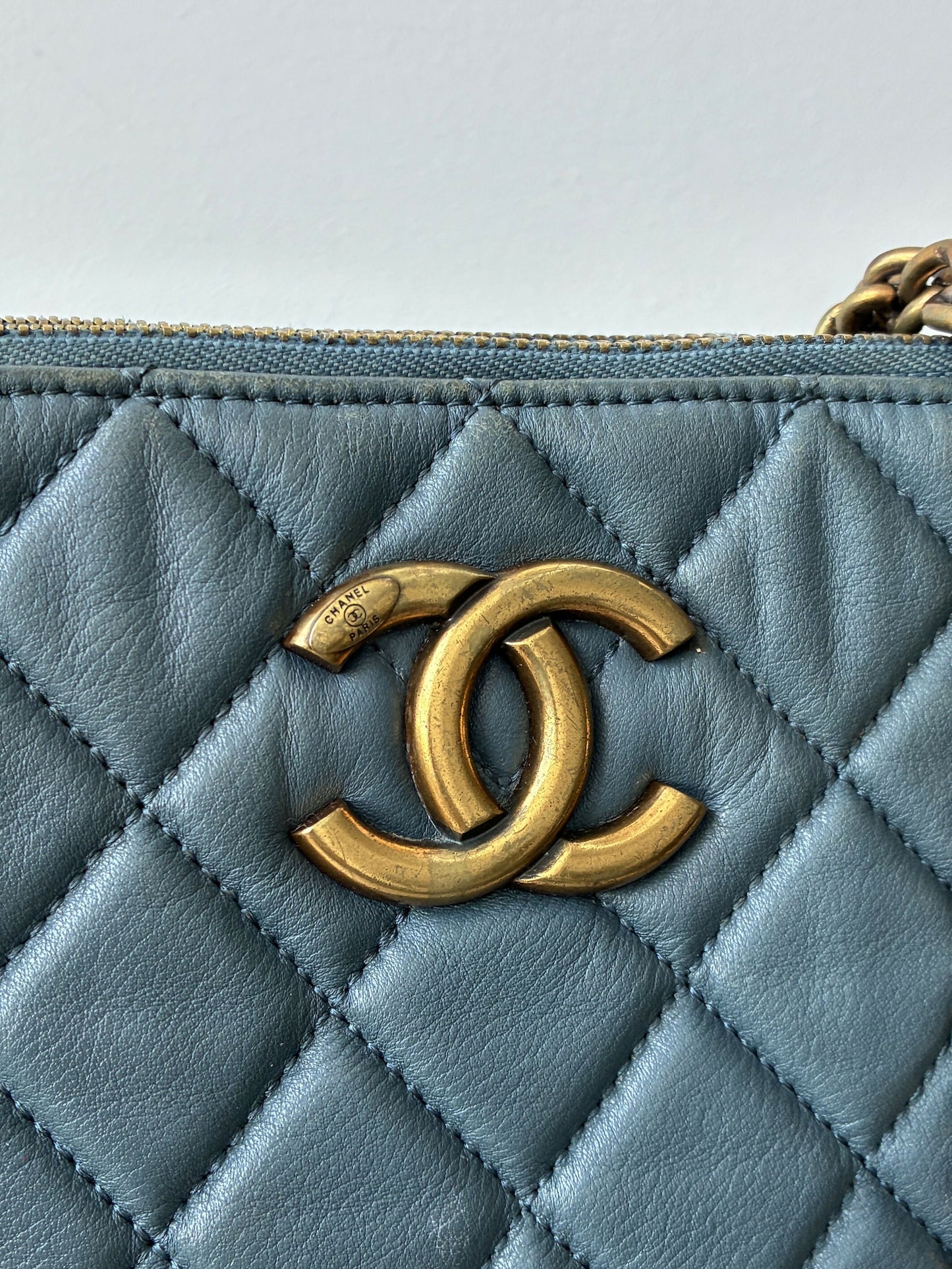 Chanel Matelassé Chain Shoulder Bag in Blue Leather