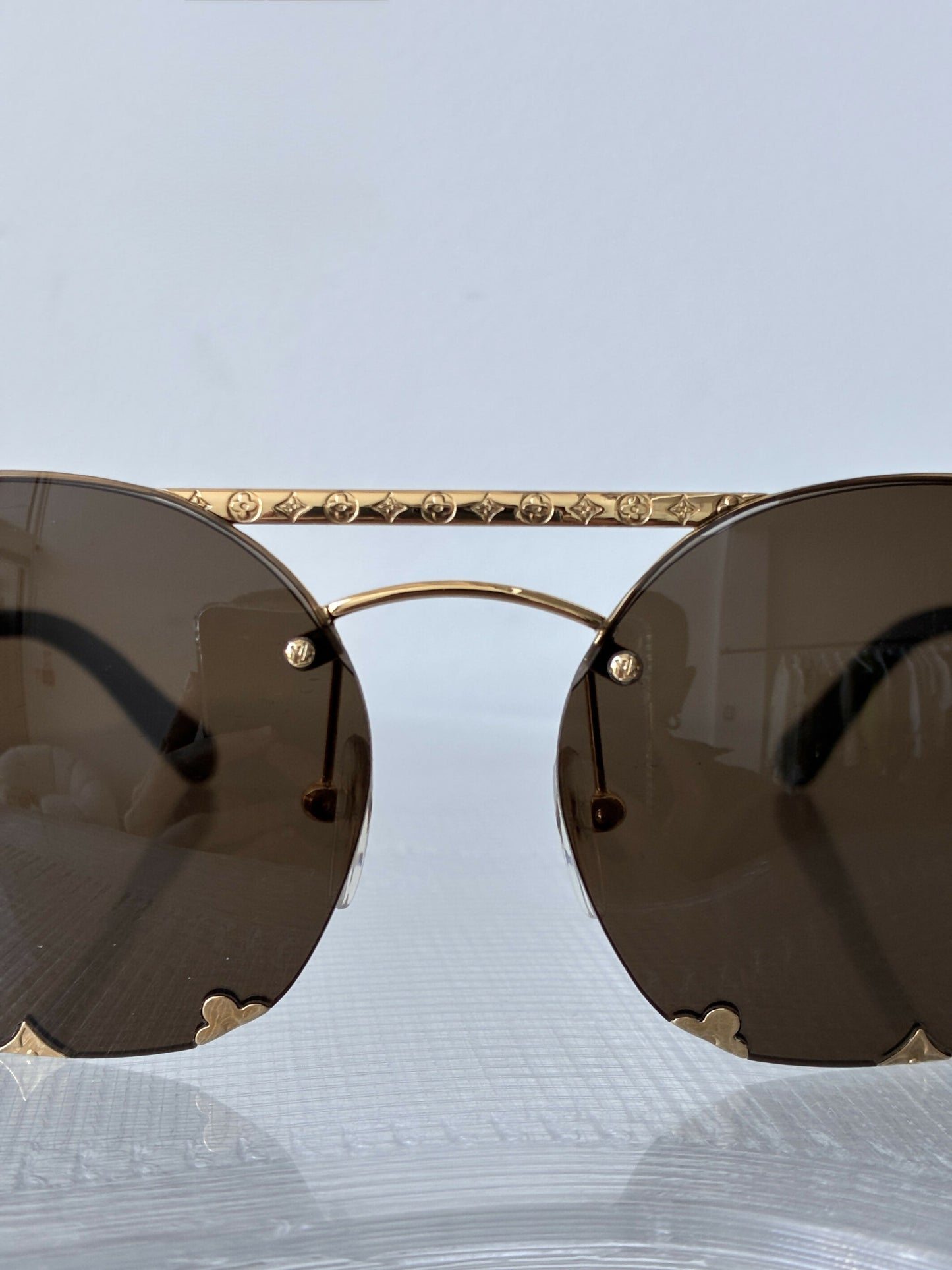 Louis Vuitton Diva Sunglasses — Z0958U