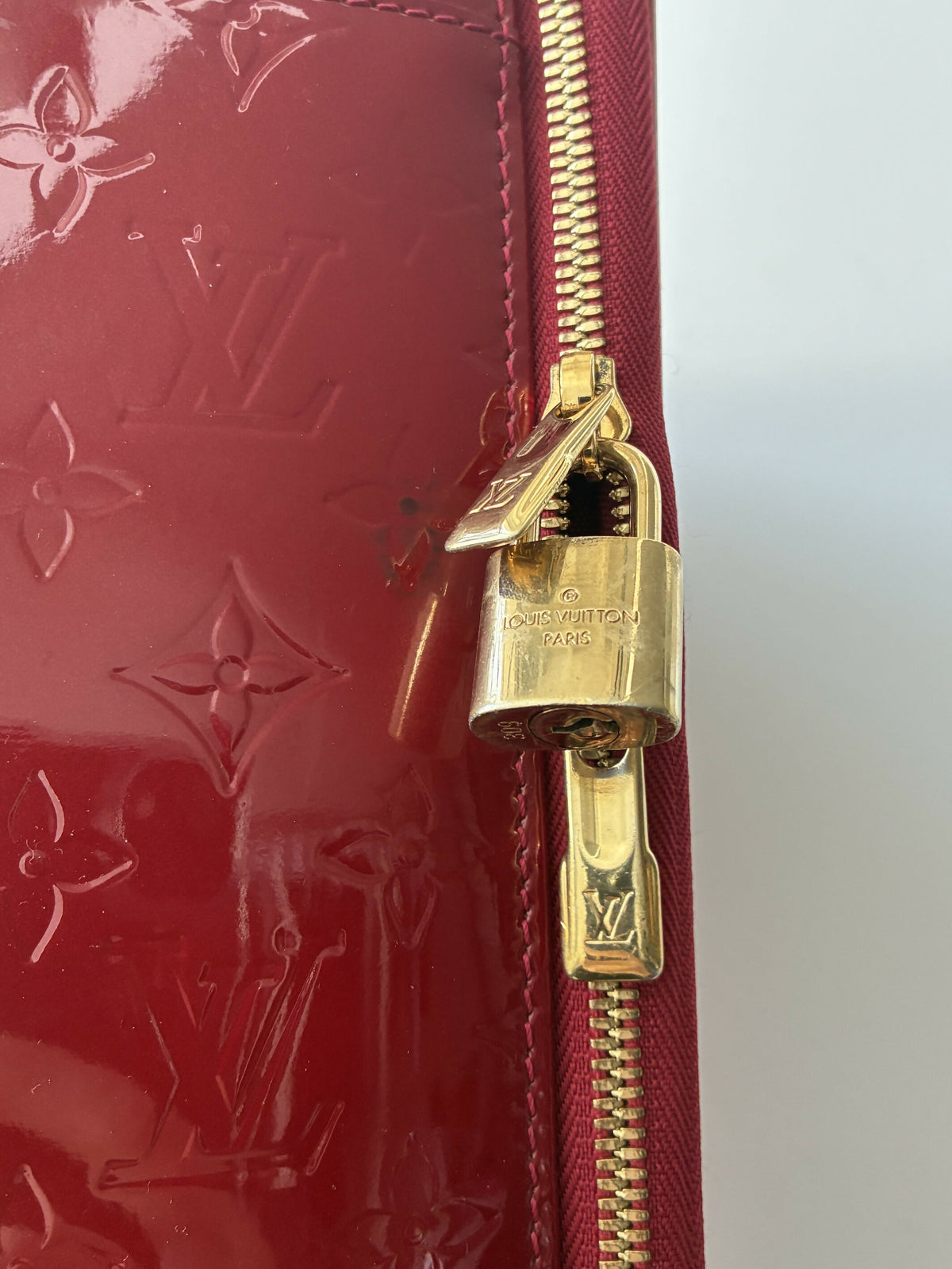 Louis Vuitton Pomme d’Amour Monogram Vernis Pegase 45 Suitcase
