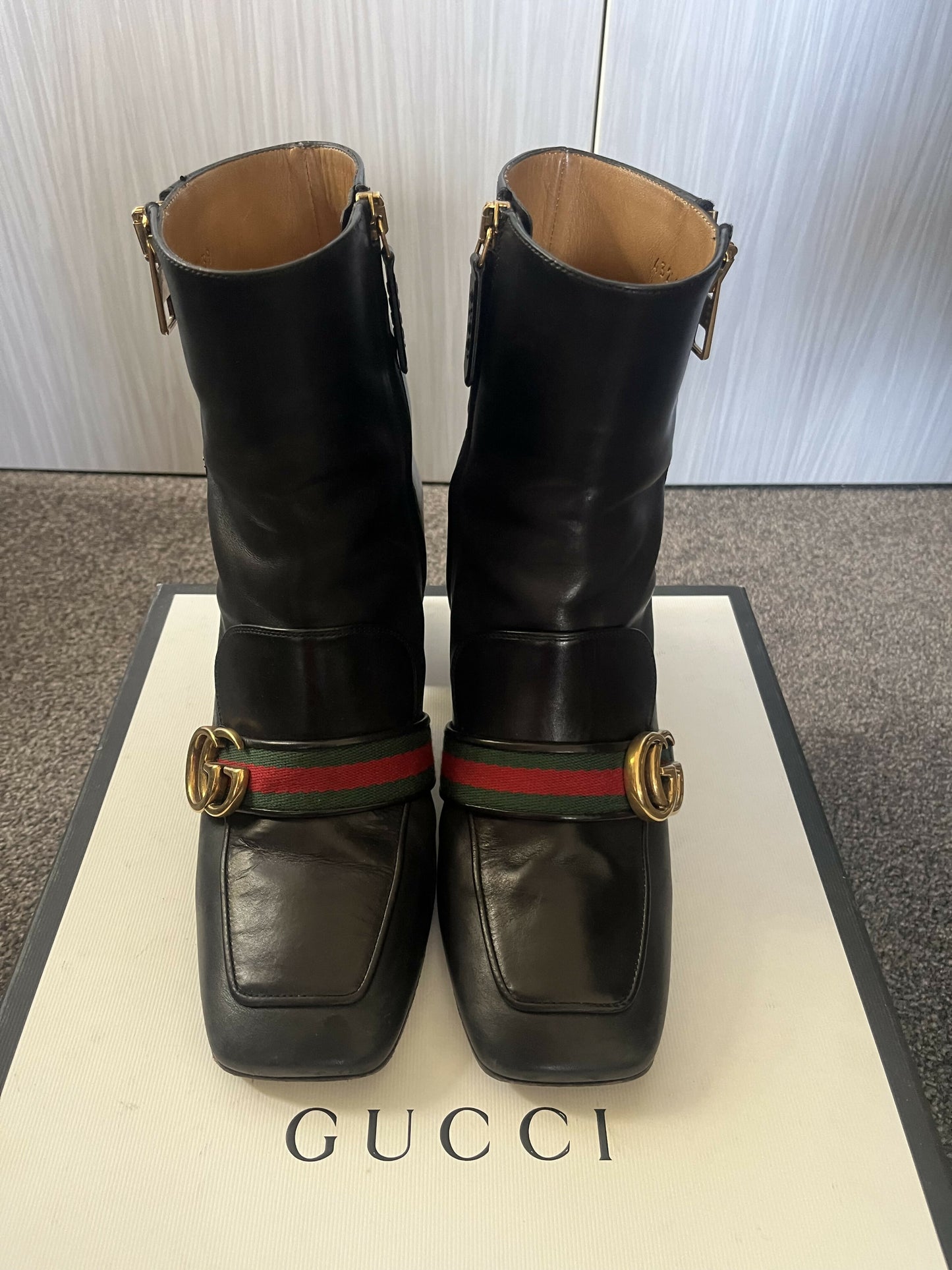 GUCCI "Marmont" Ankle Boots - Full Set