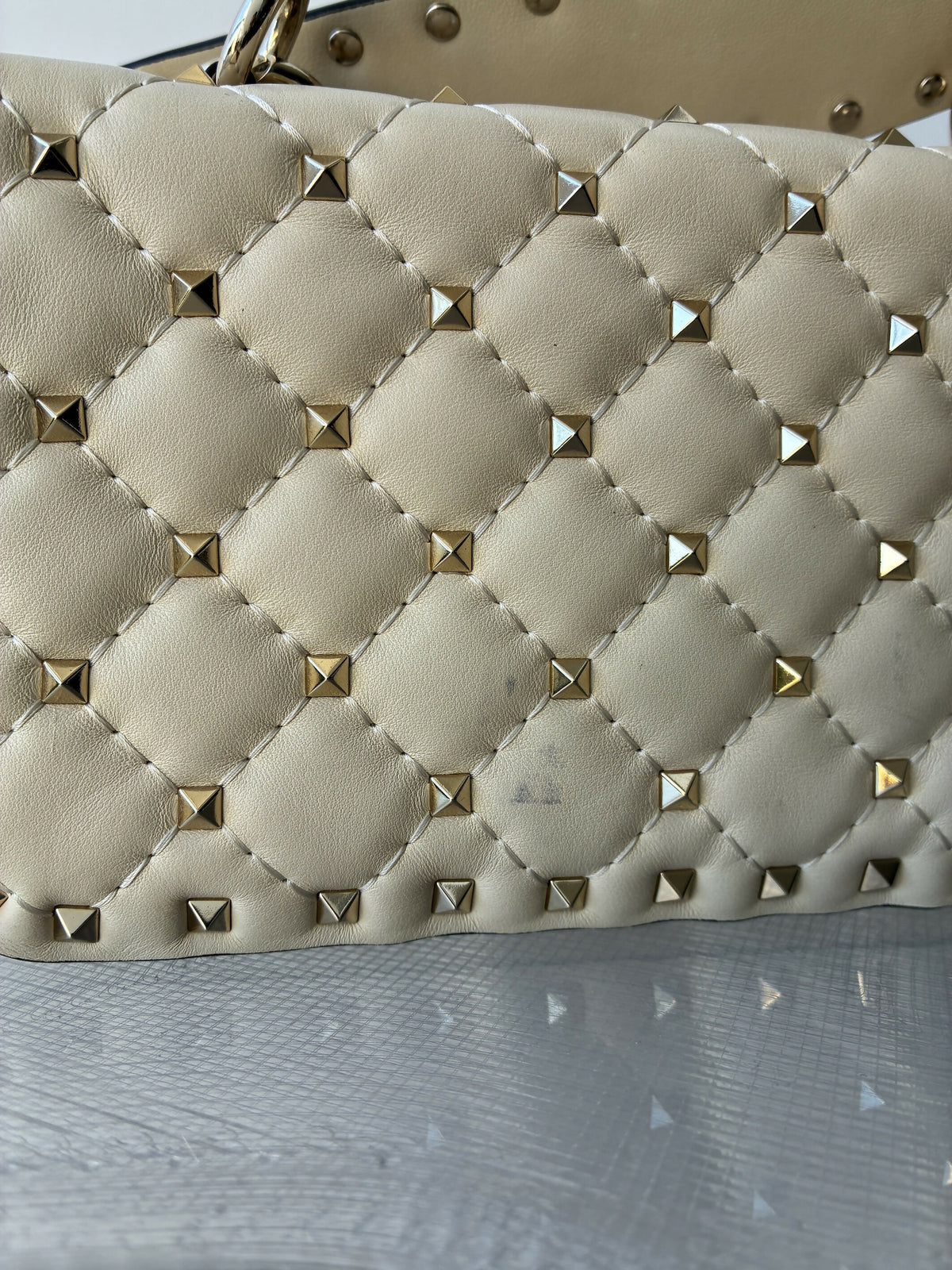 Valentino Garavani Quilted Nappa Rockstud Spike Shoulder Bag
