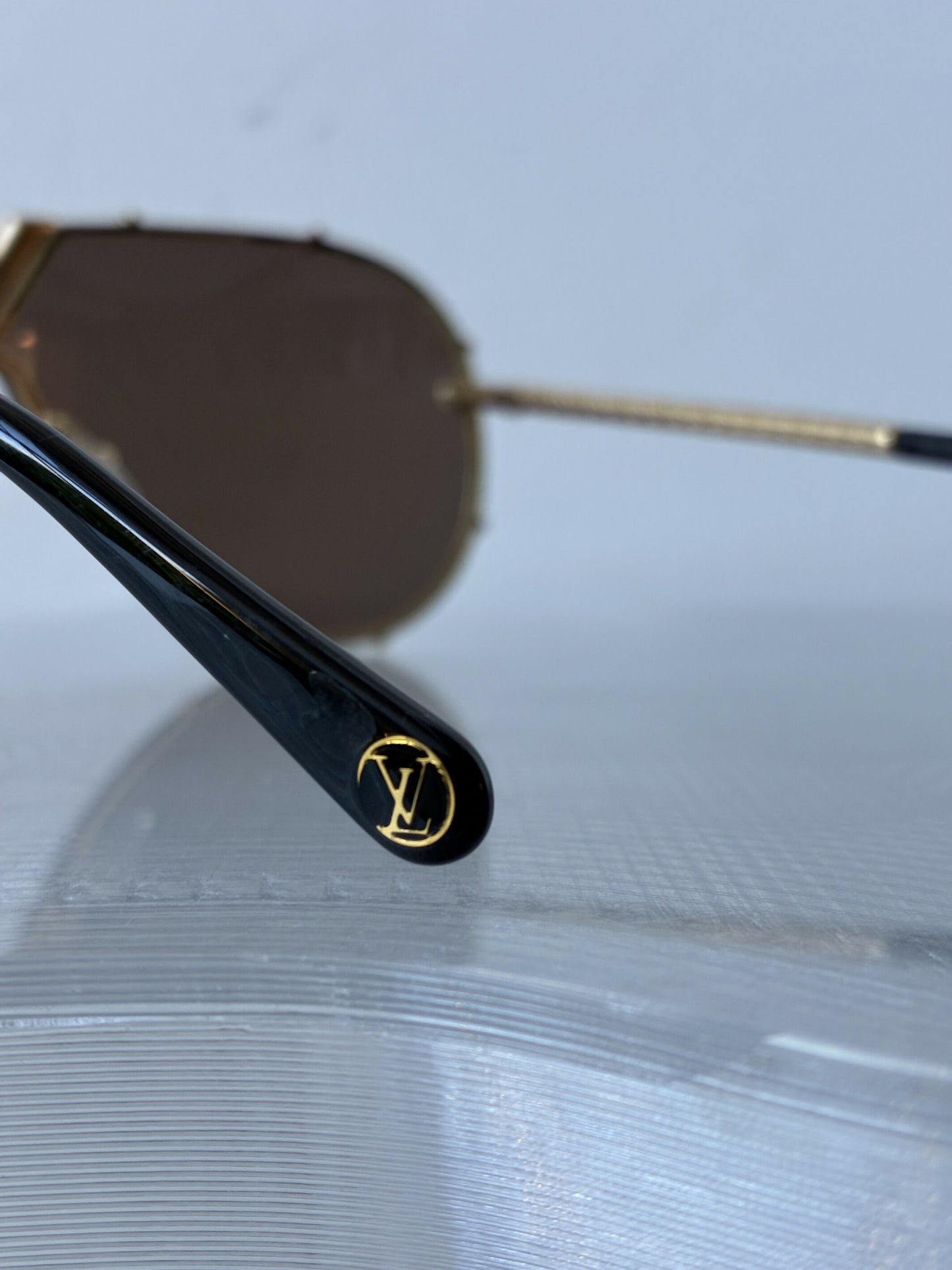 Louis Vuitton Drive Sunglasses — Z0896W