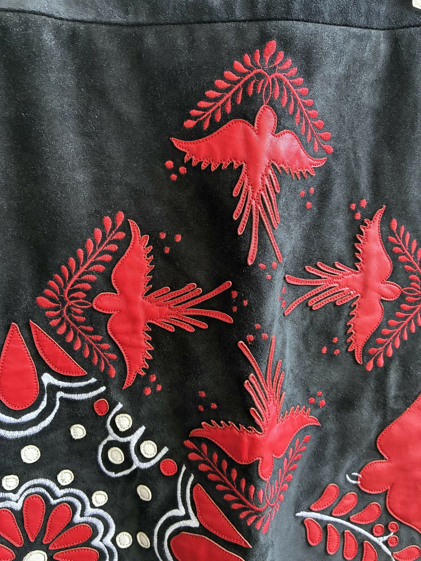 RED Valentino Swallow Appliqué Skirt in Nero