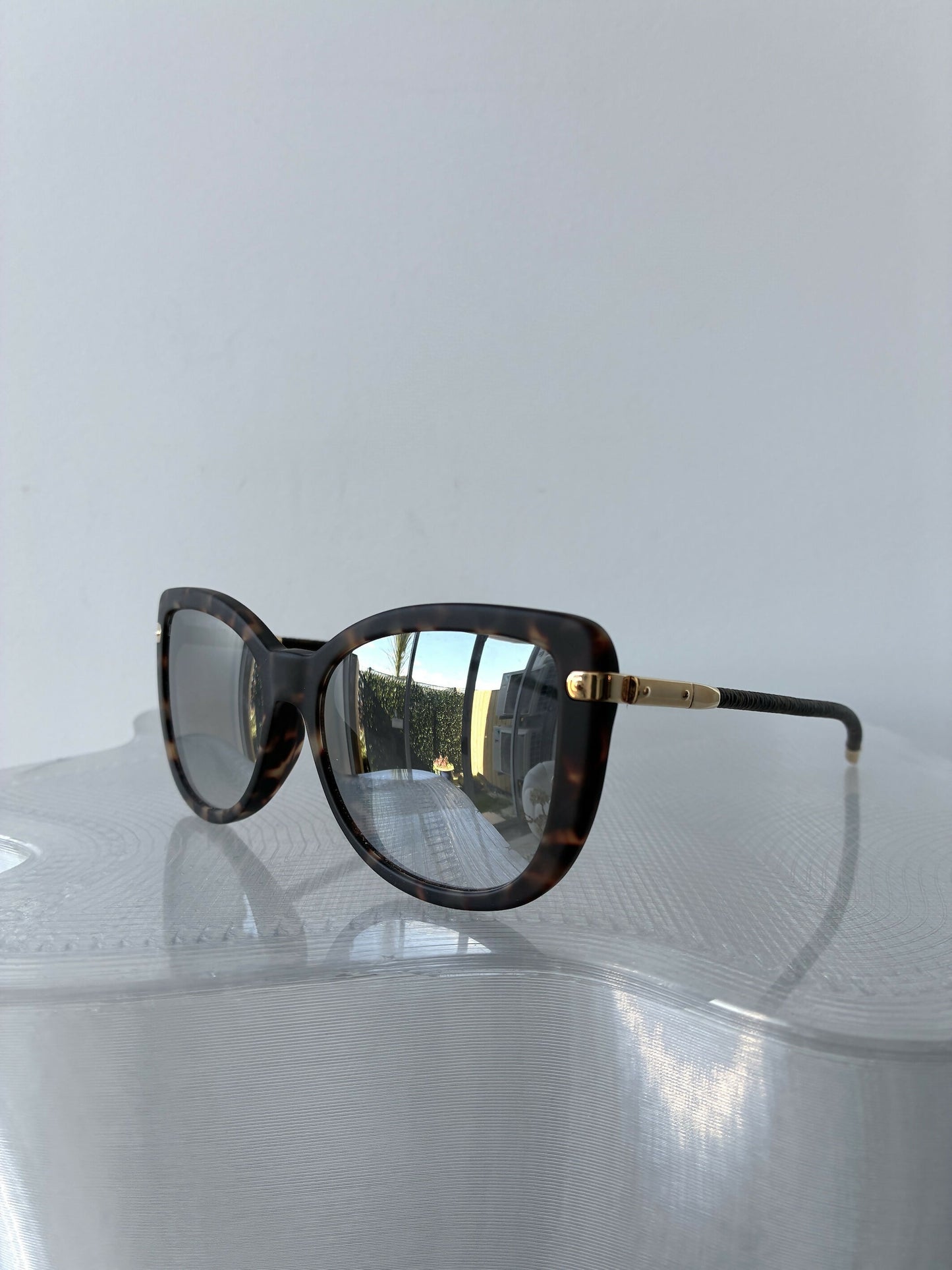 Louis Vuitton Tortoiseshell Frame Charlotte Sunglasses — Z0629E