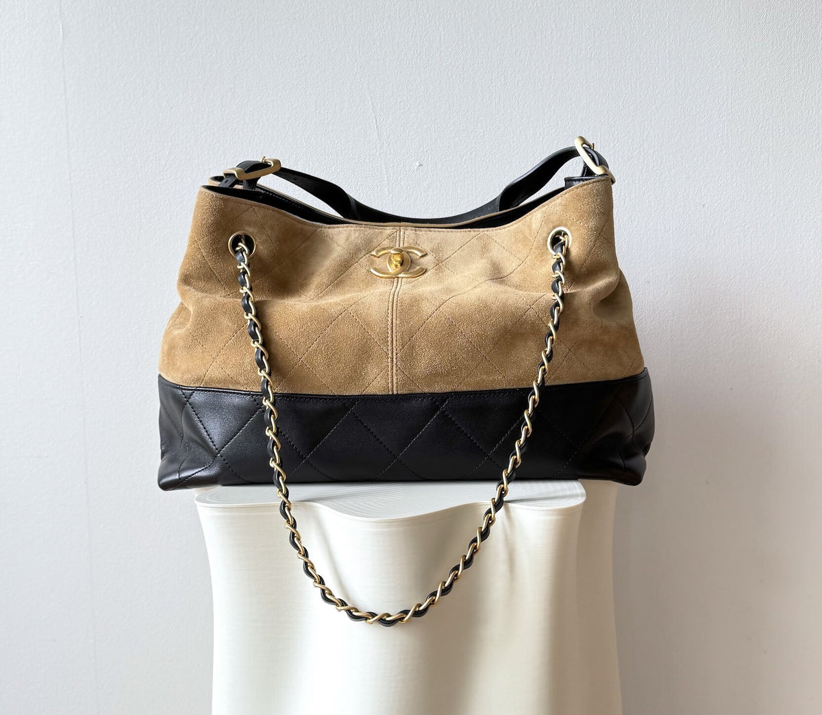 CHANEL Small Shopping Bag Beige Suede / BlackShiny Lambskin