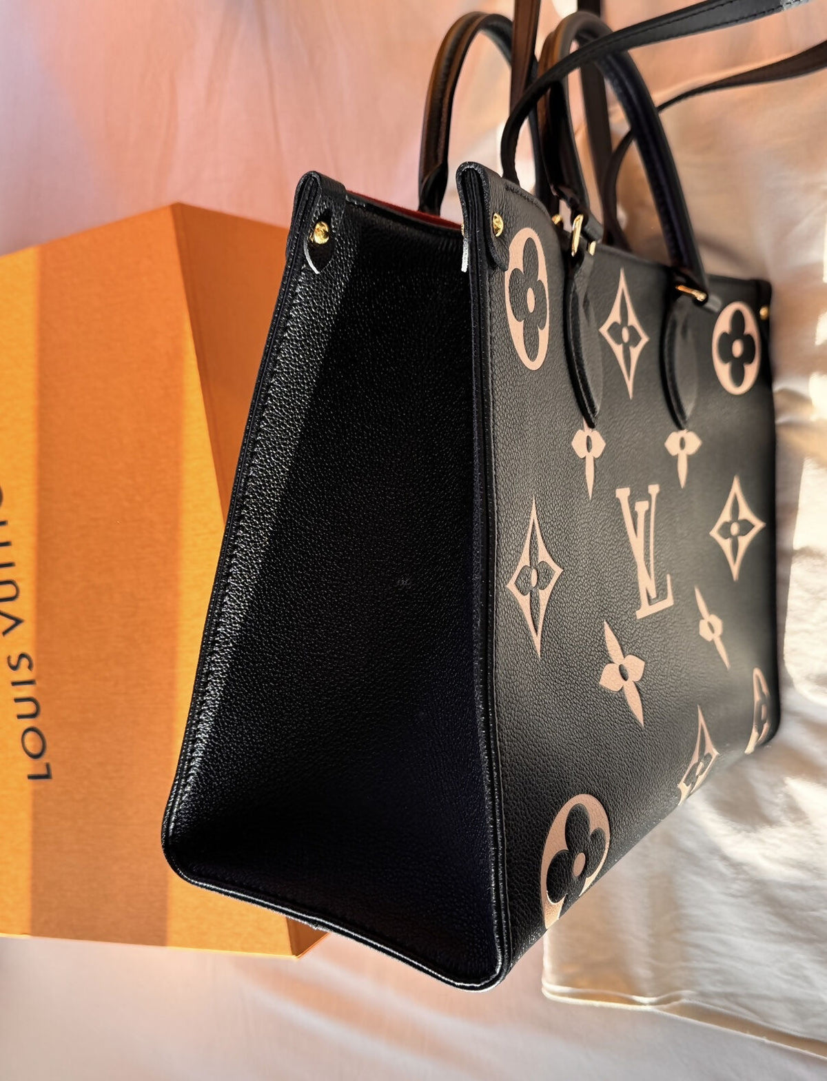 Louis Vuitton OnTheGo MM empriente leather