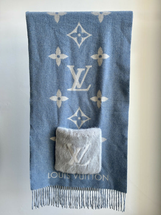 Louis Vuitton Blue Cold Reykjavik Scarf - Cashmere & Mink