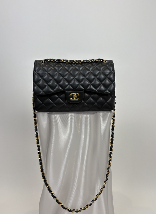 Chanel Jumbo Flap Bag in Black Lambskin