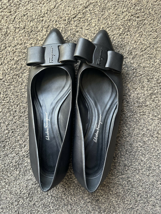 SALVATORE FERRAGAMO Flat Shoes - Black