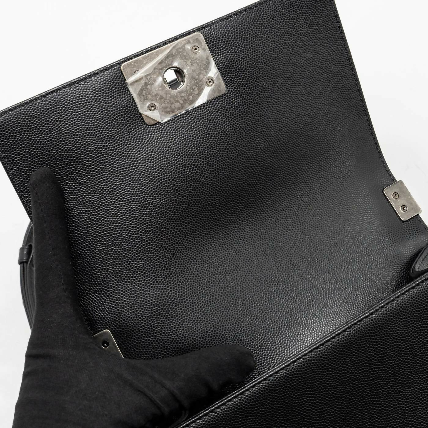Chanel Small Boy Bag Caviar Black SHW (Microchip)
