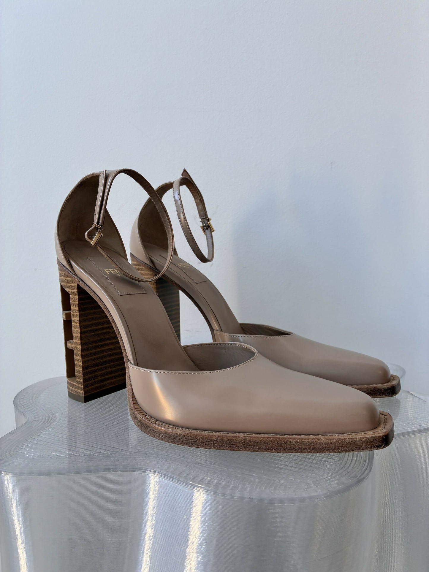 Fendi High Heels in Light Pink - FULL SET