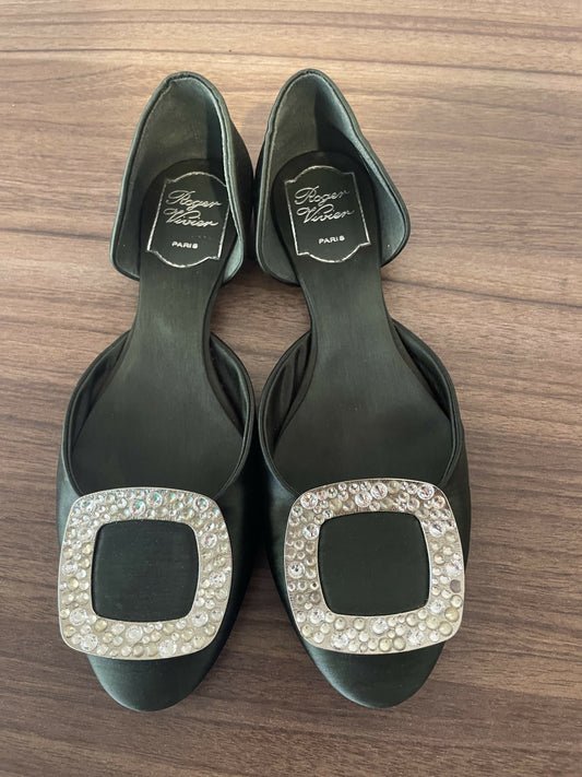 Roger Vivier CHIPS STRASS BUCKLE BALLERINAS IN SATIN