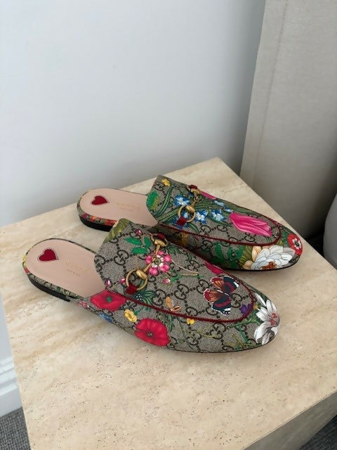 Gucci Princetown GG Supreme Monogram Blooms Slippers