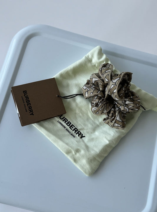 Burberry Silk Scrunchie - Full Set